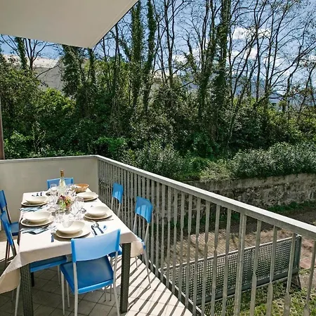 Blu Apartment *